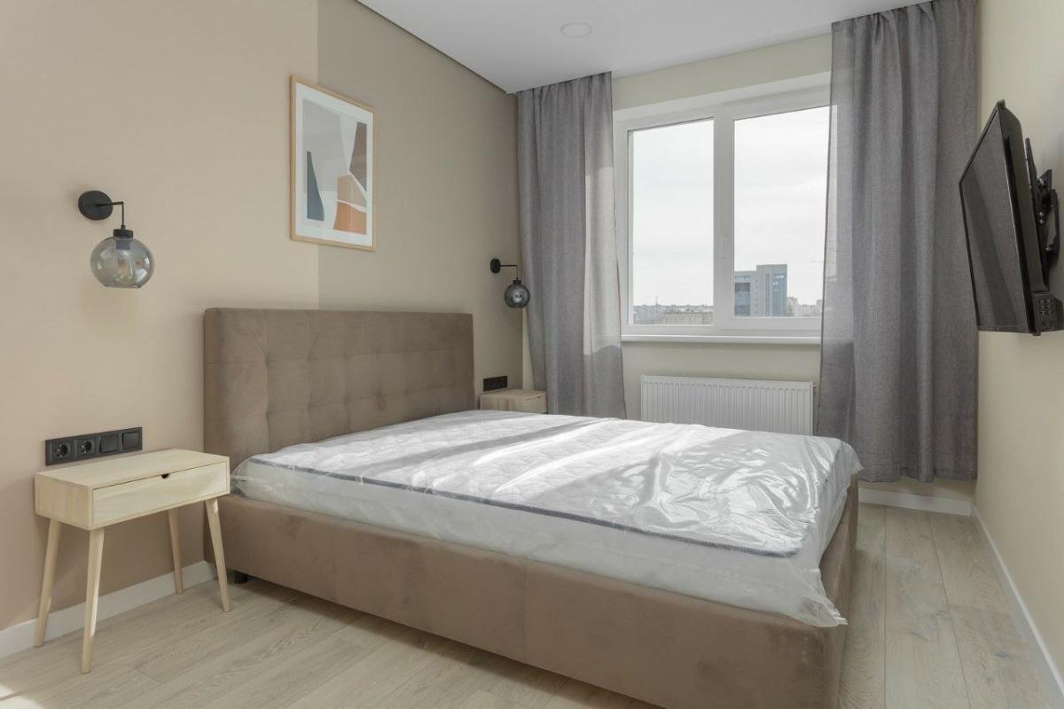 Long term rent 1 bedroom-(s) apartment Yelyzavetynska Street 1