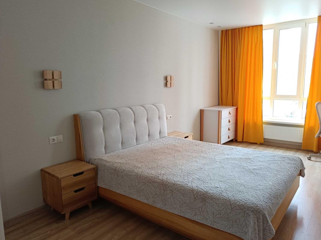Long term rent 2 bedroom-(s) apartment Kakhovska Street 60