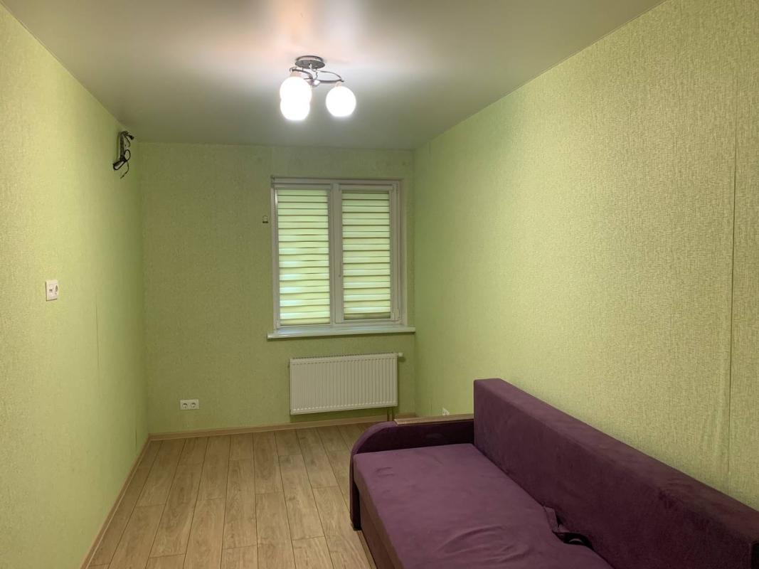 Long term rent 3 bedroom-(s) apartment Myru Street 59