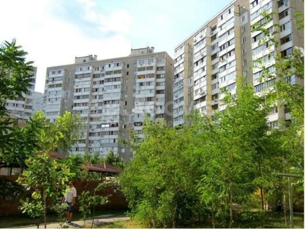 Продаж 3 кімнатної квартири 73 кв. м, Олександра Мишуги вул. 3