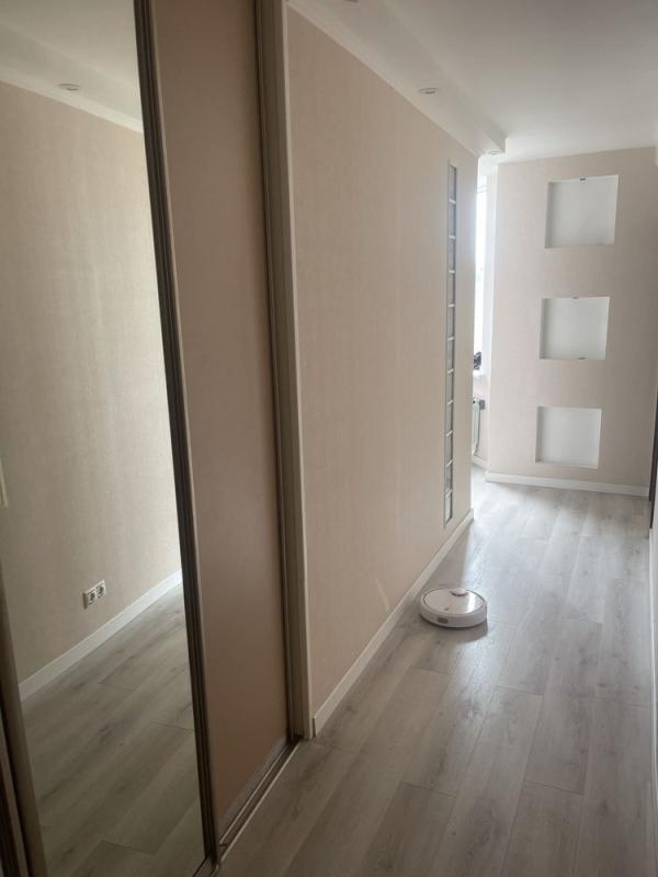 Sale 3 bedroom-(s) apartment 107 sq. m., Urlivska Street 11/44