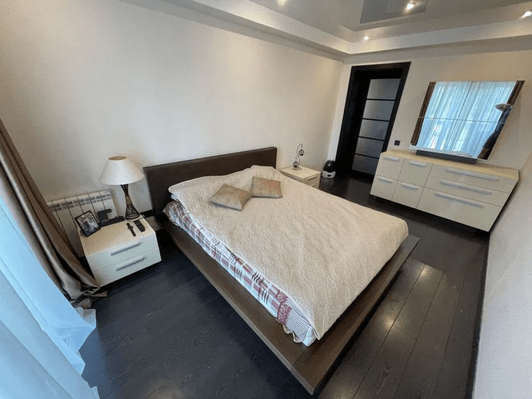 Sale 3 bedroom-(s) apartment 62.5 sq. m., Kazymyra Malevycha Street (Bozhenka Street) 111