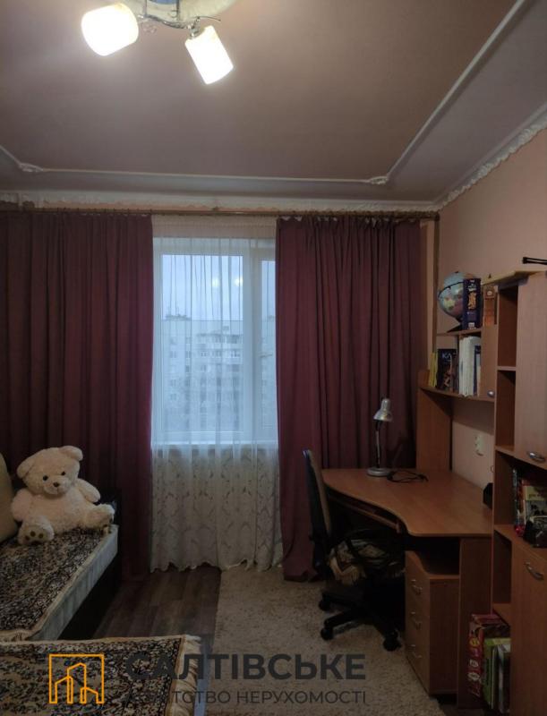 Продаж 3 кімнатної квартири 64 кв. м, Гвардійців-Широнінців вул. 53
