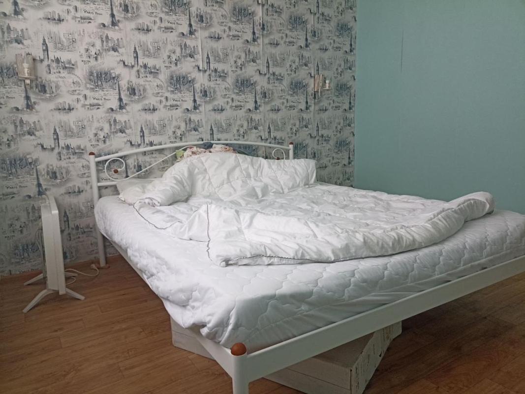 Long term rent 2 bedroom-(s) apartment Starytskoho Street 9