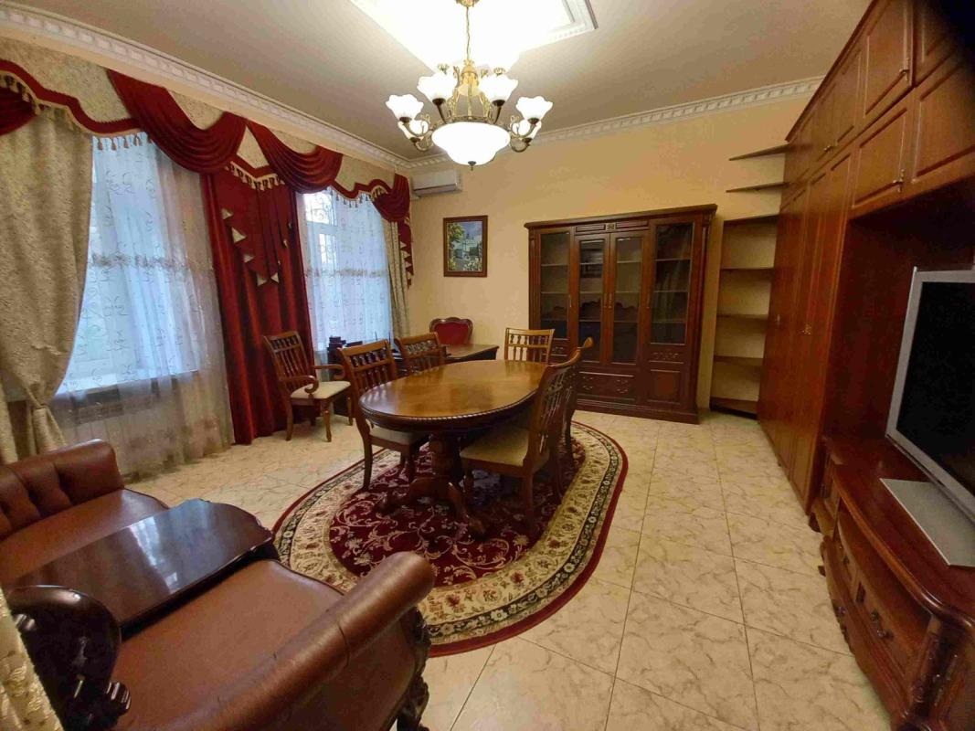Долгосрочная аренда 3 комнатной квартиры Ярославская ул. 39