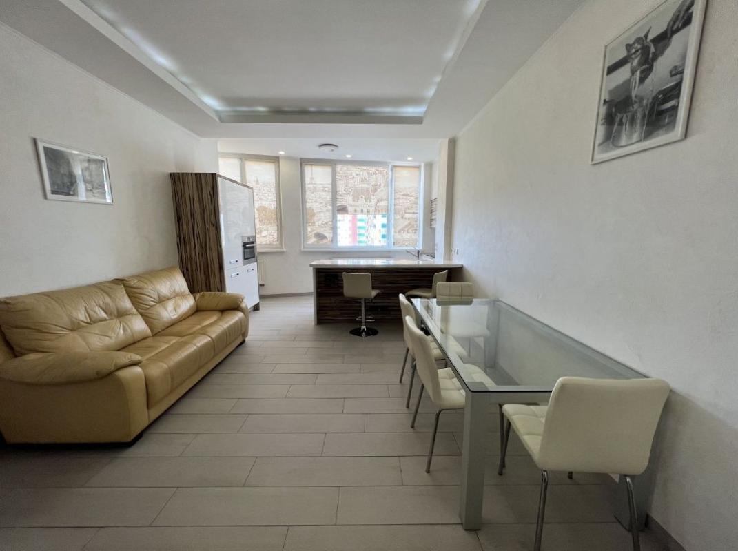 Long term rent 2 bedroom-(s) apartment Nauky avenue 77