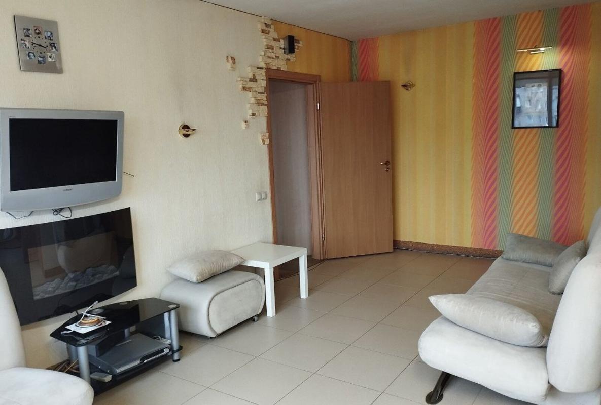 Продаж 2 кімнатної квартири 45 кв. м, Юрія Гагаріна просп. 78