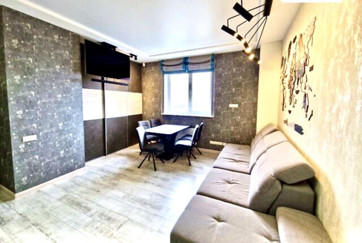 Long term rent 2 bedroom-(s) apartment Kultury Street 22в