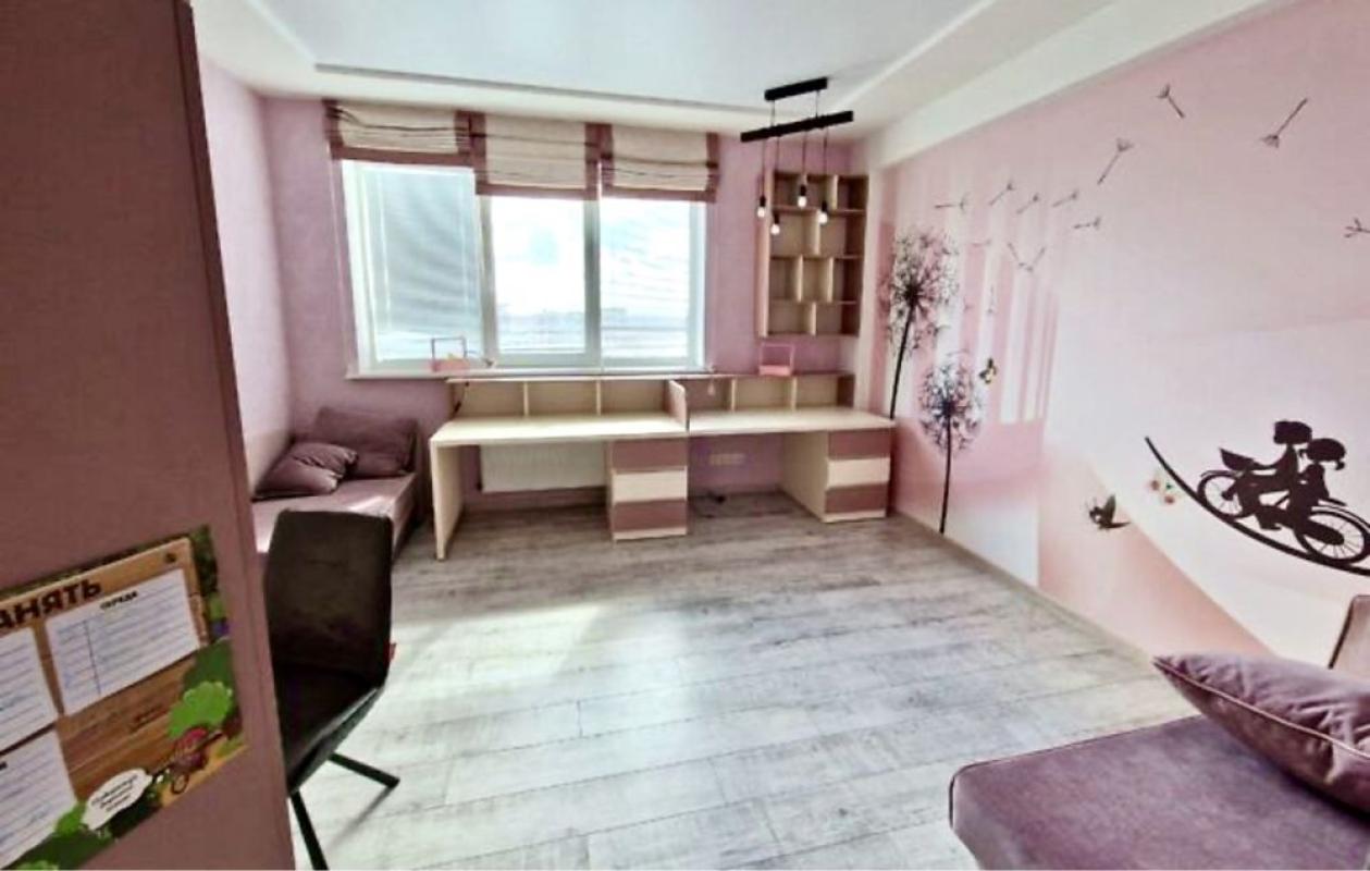 Long term rent 2 bedroom-(s) apartment Kultury Street 22в