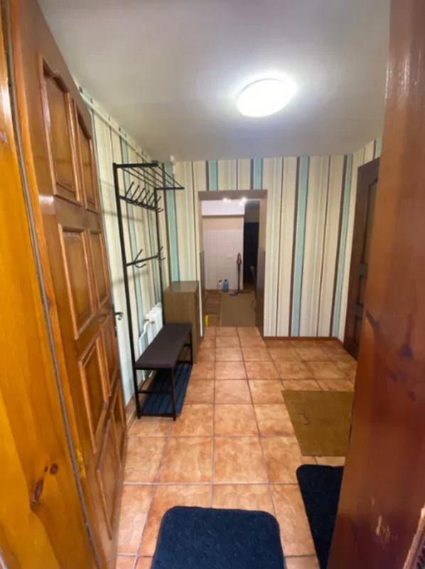 Sale 3 bedroom-(s) apartment 80 sq. m., Troleibusna Street 6