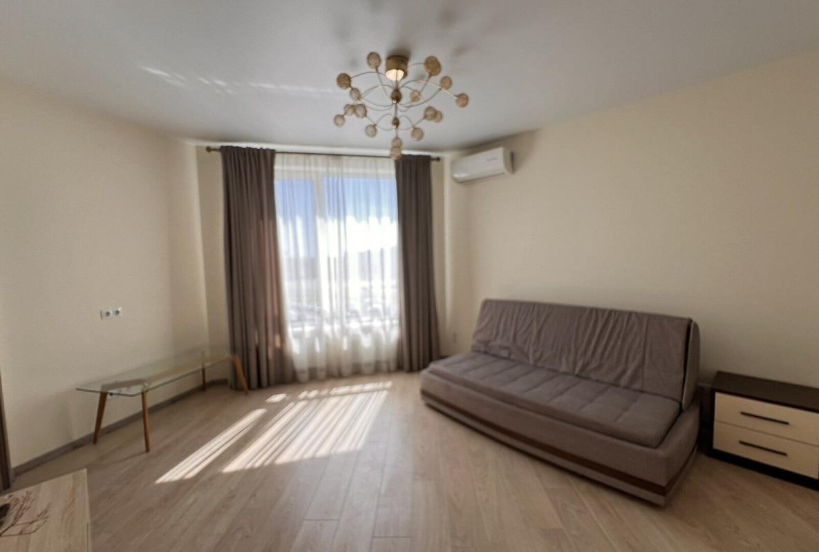 Long term rent 1 bedroom-(s) apartment Mykoly Bazhana Avenue 1А