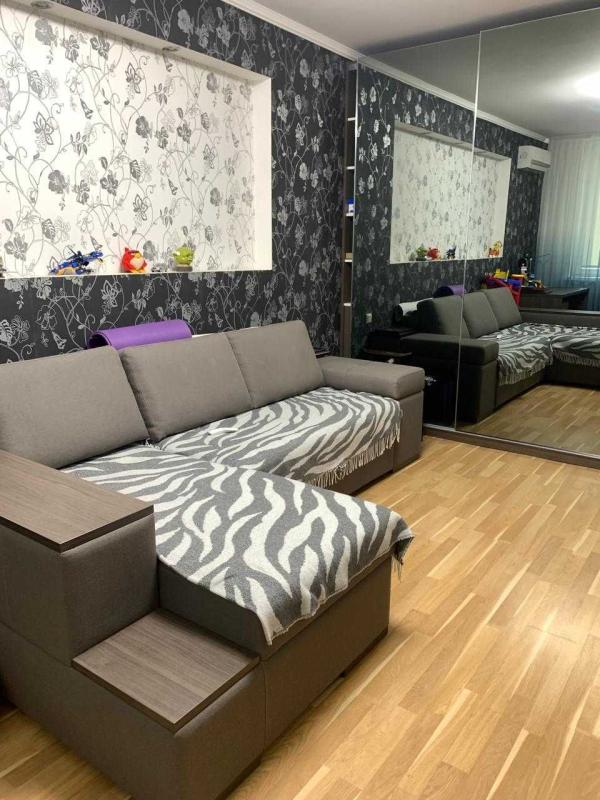 Продаж 3 кімнатної квартири 108 кв. м, Петра Григоренка просп. 22/20