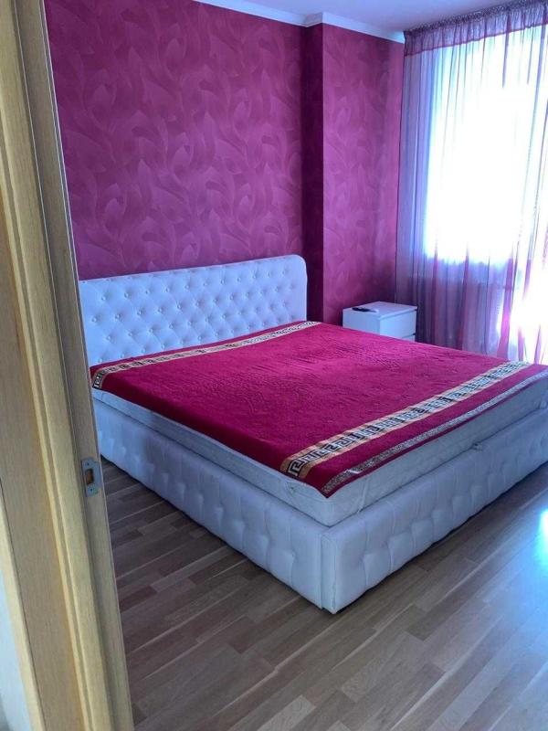 Продаж 3 кімнатної квартири 108 кв. м, Петра Григоренка просп. 22/20