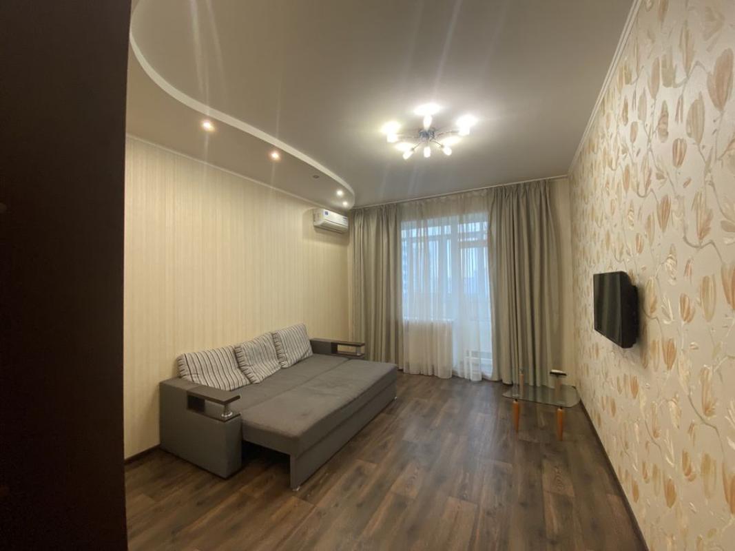 Long term rent 1 bedroom-(s) apartment Peremohy Avenue 66з