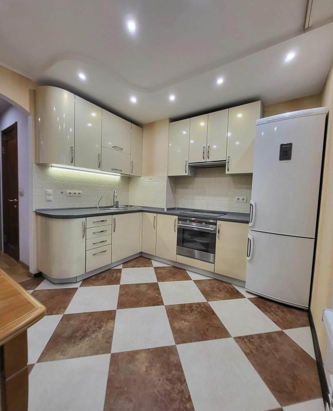 Sale 1 bedroom-(s) apartment 43 sq. m., Oleny Pchilky Street 2б