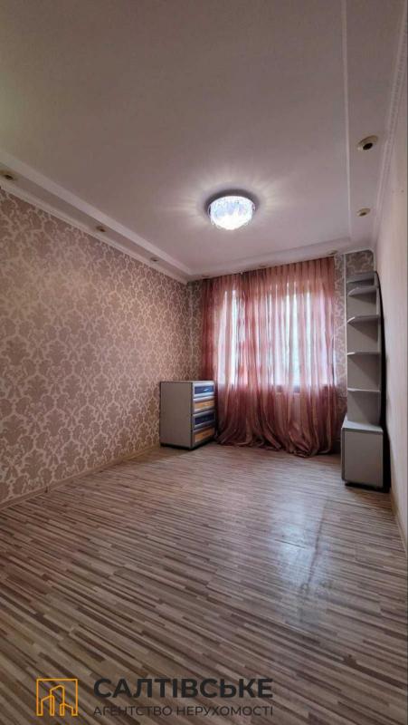 Продажа 4 комнатной квартиры 70 кв. м, Бучмы ул. (Командарма Уборевича) 40б