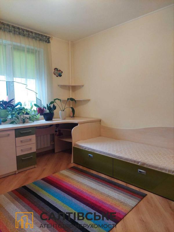 Продажа 3 комнатной квартиры 70 кв. м, Гвардейцев-Широнинцев ул. 24а