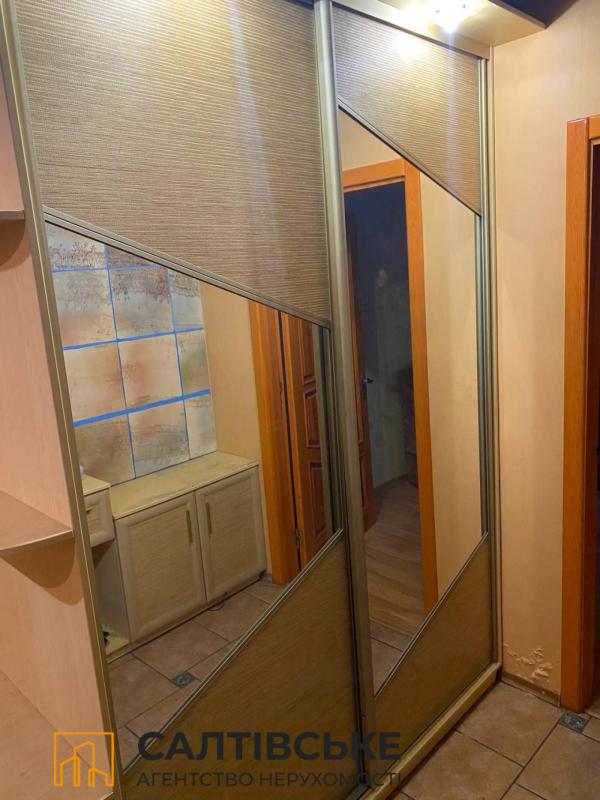 Продажа 3 комнатной квартиры 45 кв. м, Гвардейцев-Широнинцев ул. 79б