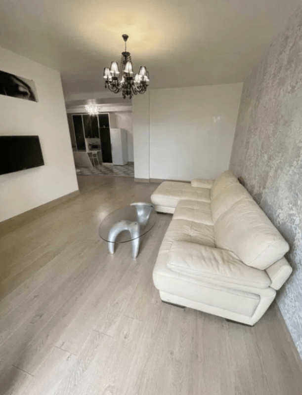 Sale 2 bedroom-(s) apartment 92.6 sq. m., Danylevskoho Street 40