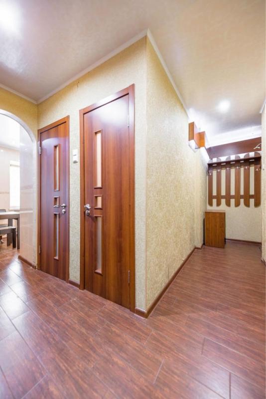 Long term rent 2 bedroom-(s) apartment Himnaziina naberezhna (Chervonoshkilna Embarkment) 12
