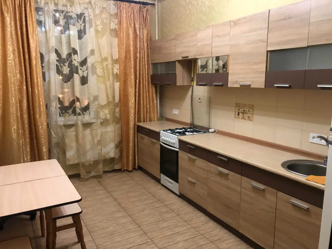 Apartment for rent - Balakirieva Street 17