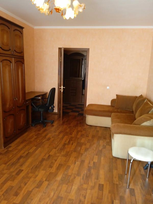 Long term rent 2 bedroom-(s) apartment Dragomanova Street 1а