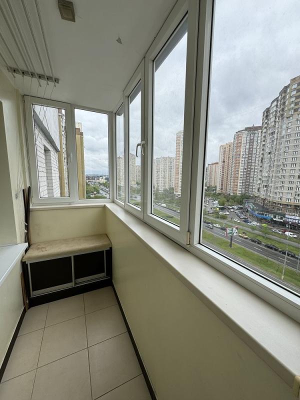 Long term rent 3 bedroom-(s) apartment Anny Akhmatovoi Street 35