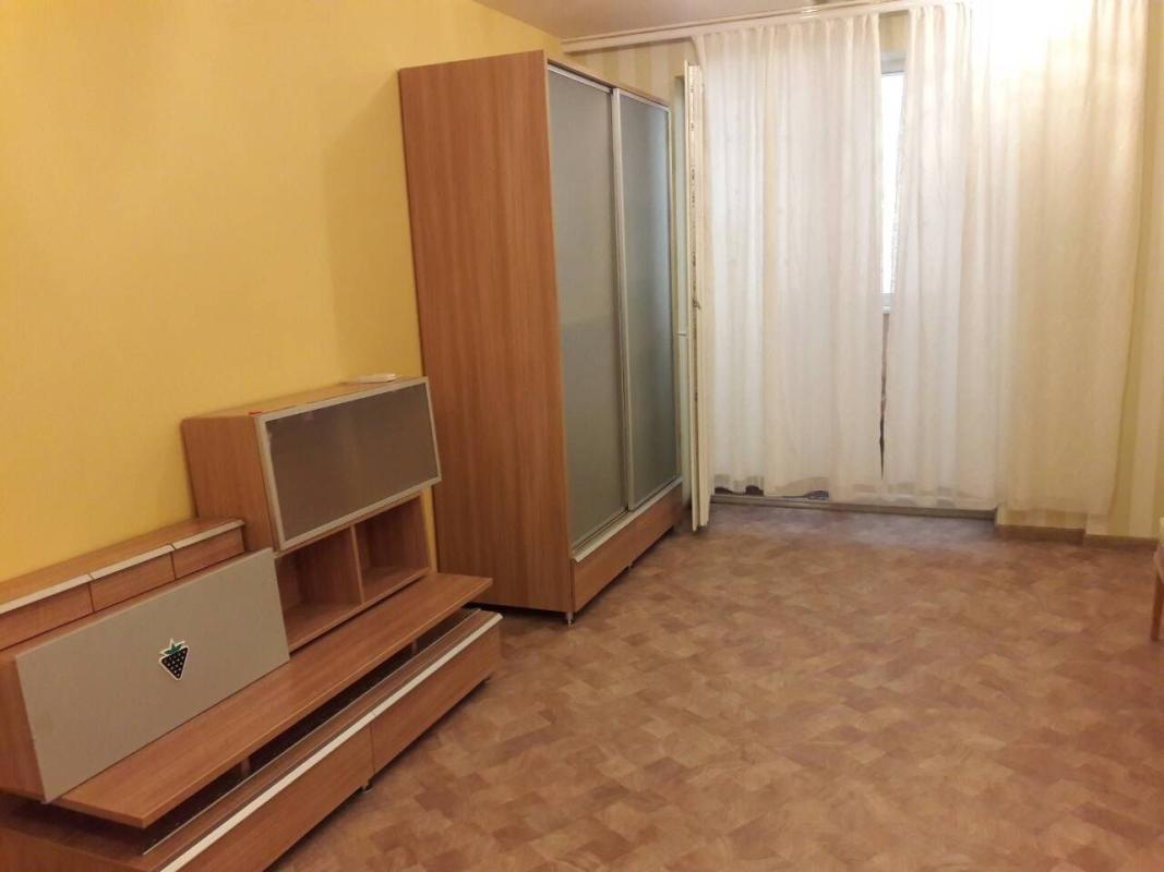 Long term rent 2 bedroom-(s) apartment Sukhumska Street 24