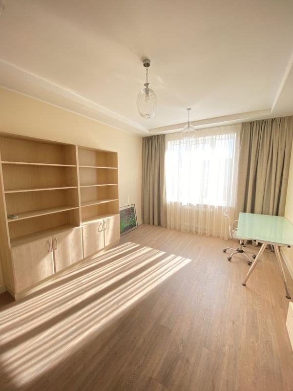 Long term rent 2 bedroom-(s) apartment Knyaziv Ostrozkykh street (Moskovska Street) 46/2