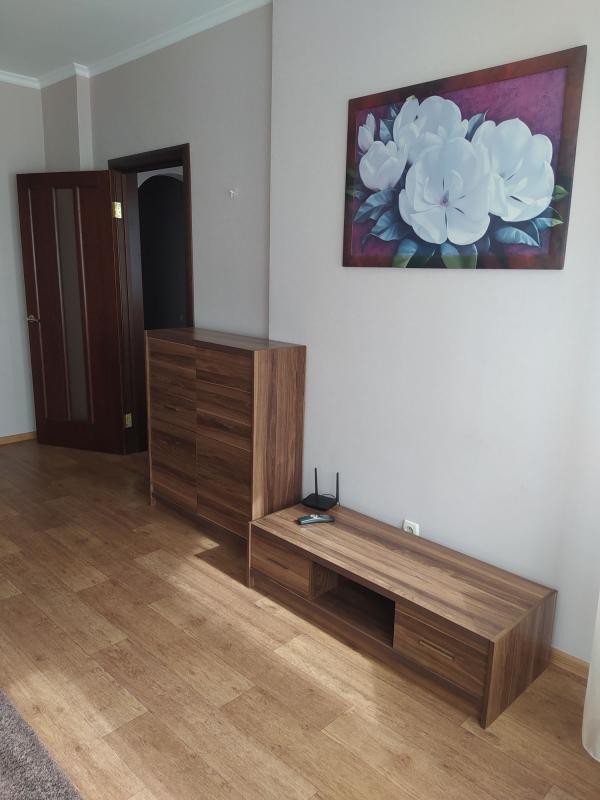 Long term rent 1 bedroom-(s) apartment Kharkivske Road 19