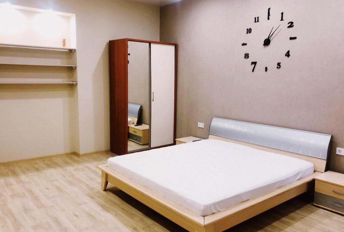 Sale 1 bedroom-(s) apartment 33 sq. m., Chaykovska Street 18