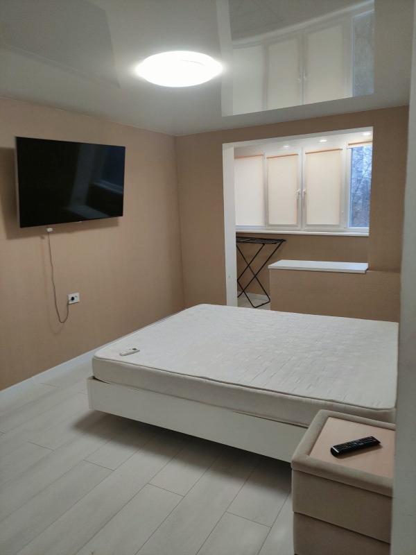 Long term rent 1 bedroom-(s) apartment Yuvileinyi avenue 42