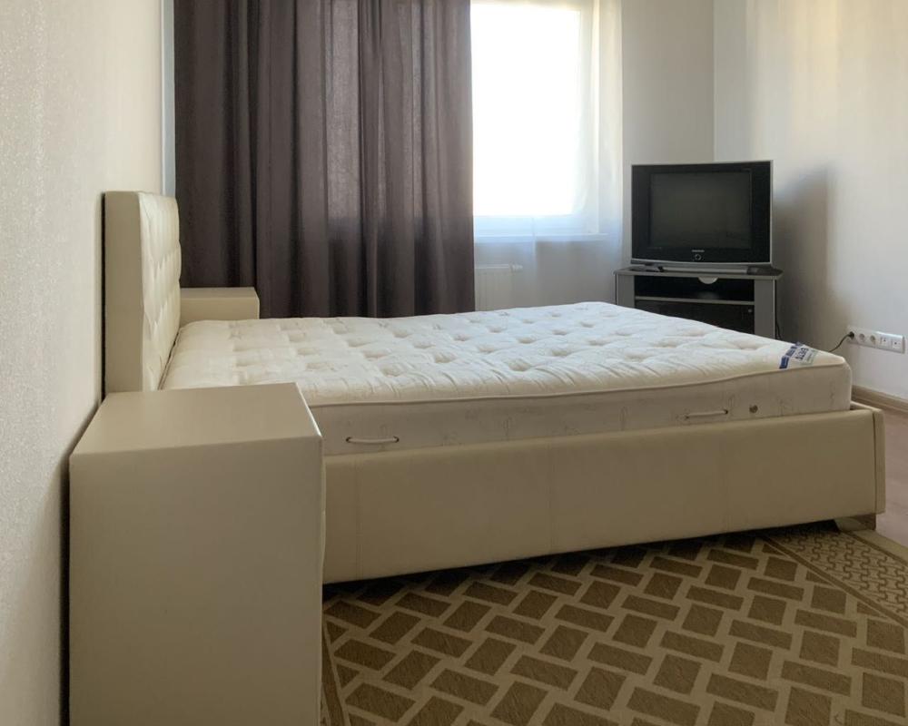 Long term rent 1 bedroom-(s) apartment Sofii Rusovoi Street 5б