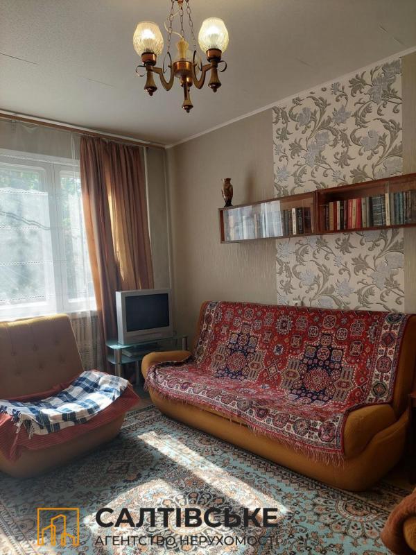 Продажа 3 комнатной квартиры 65 кв. м, Гвардейцев-Широнинцев ул. 54