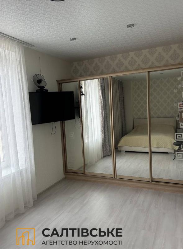 Продажа 2 комнатной квартиры 62 кв. м, Гвардейцев-Широнинцев ул. 70