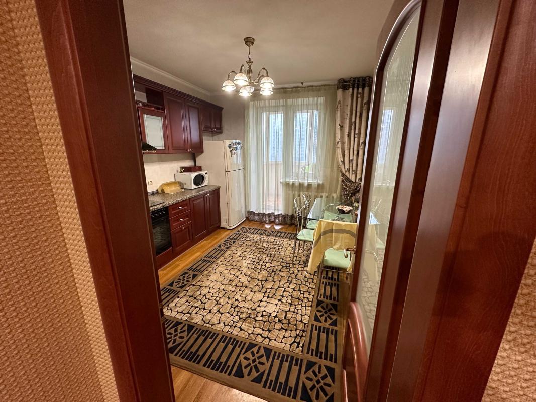 Sale 2 bedroom-(s) apartment 74 sq. m., Kharkivske Road 58а