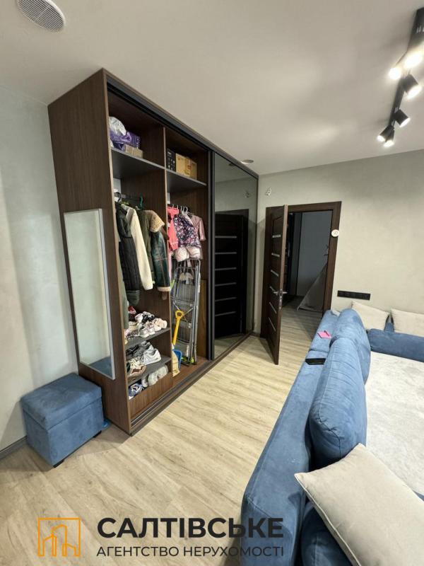 Sale 2 bedroom-(s) apartment 56 sq. m., Drahomanova Street 6г