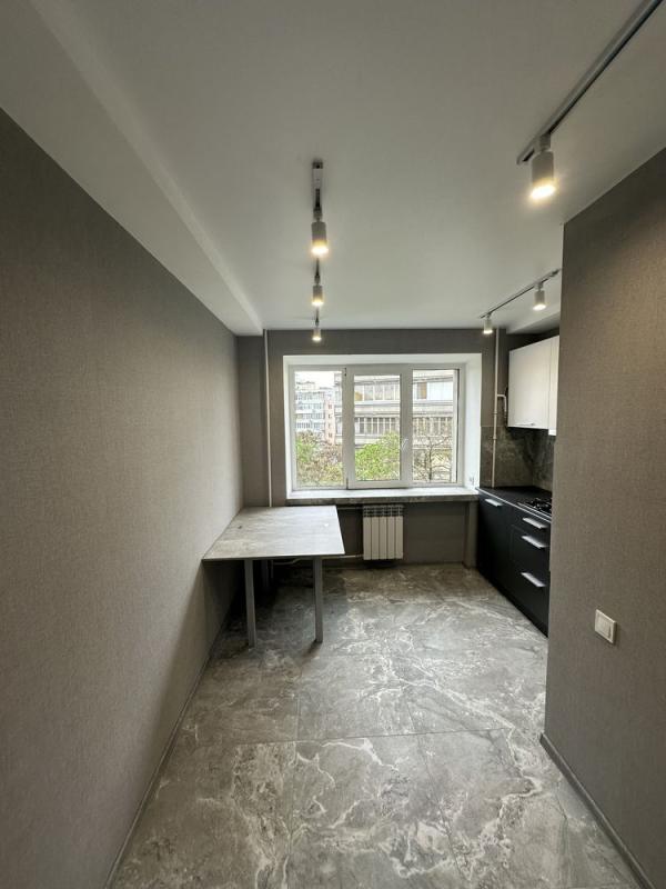 Long term rent 1 bedroom-(s) apartment Beresteiskiy Lane (Brest-Lytovskyi Lane) 6/10