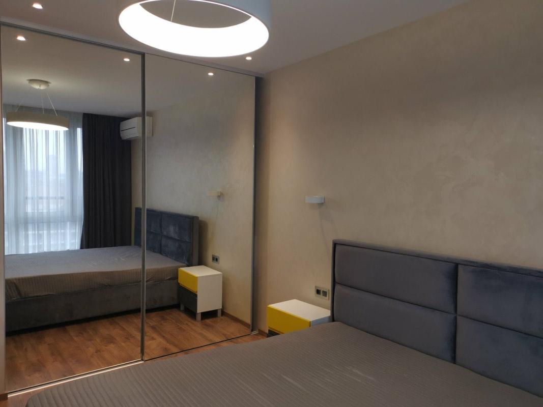Long term rent 2 bedroom-(s) apartment Zolotoustivska Street 34