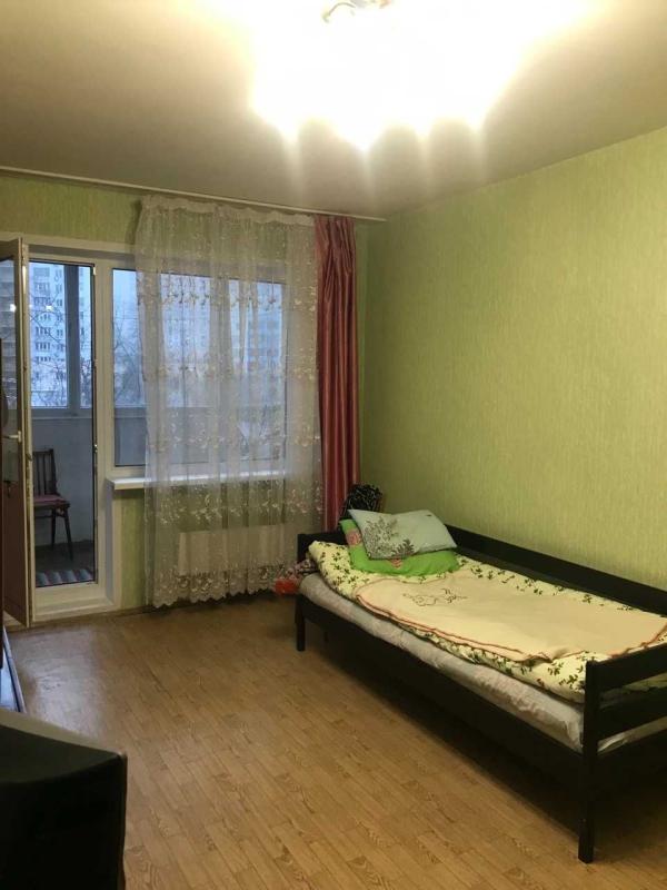 Продаж 2 кімнатної квартири 60 кв. м, Анни Ахматової вул. 16в