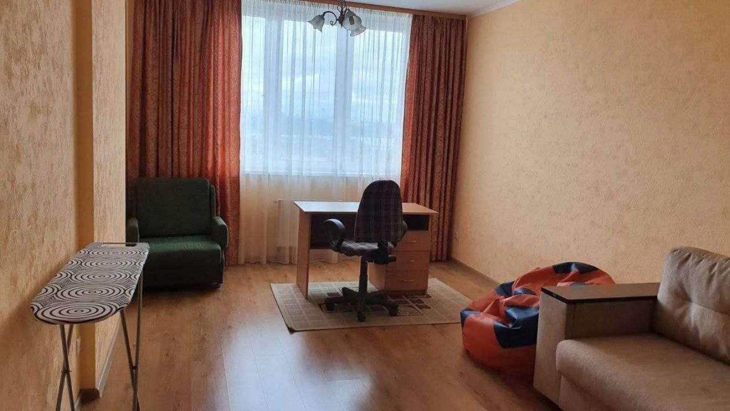 Sale 1 bedroom-(s) apartment 53 sq. m., Urlivska Street 40