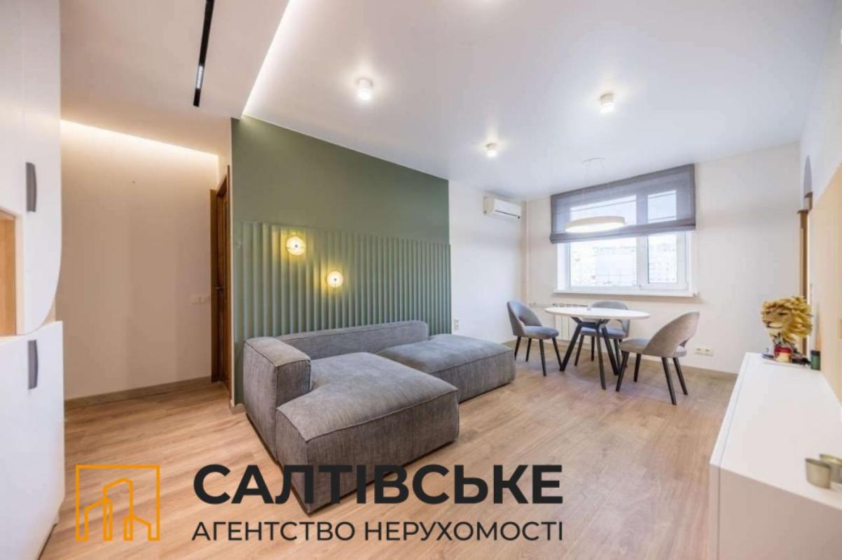 Продажа 3 комнатной квартиры 65 кв. м, Леся Сердюка ул. (Командарма Корка) 4