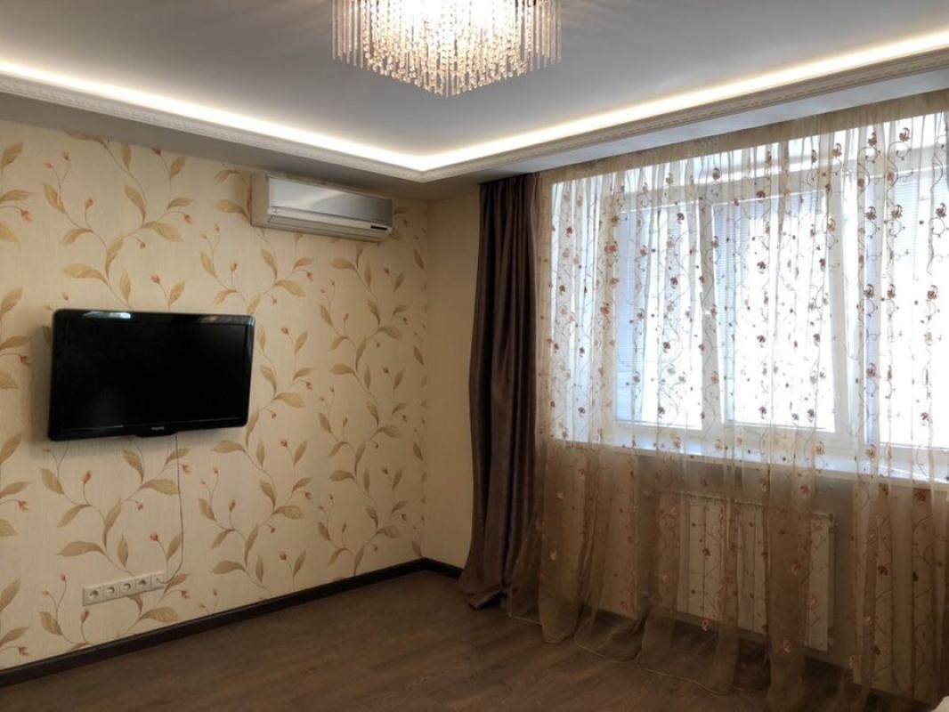 Long term rent 2 bedroom-(s) apartment Hrushevskoho Street (Tsiurupy Street) 5