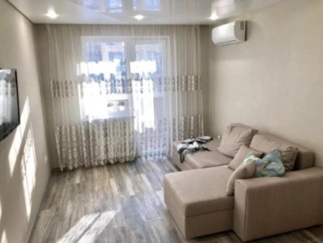 Long term rent 2 bedroom-(s) apartment Nauky avenue 64а