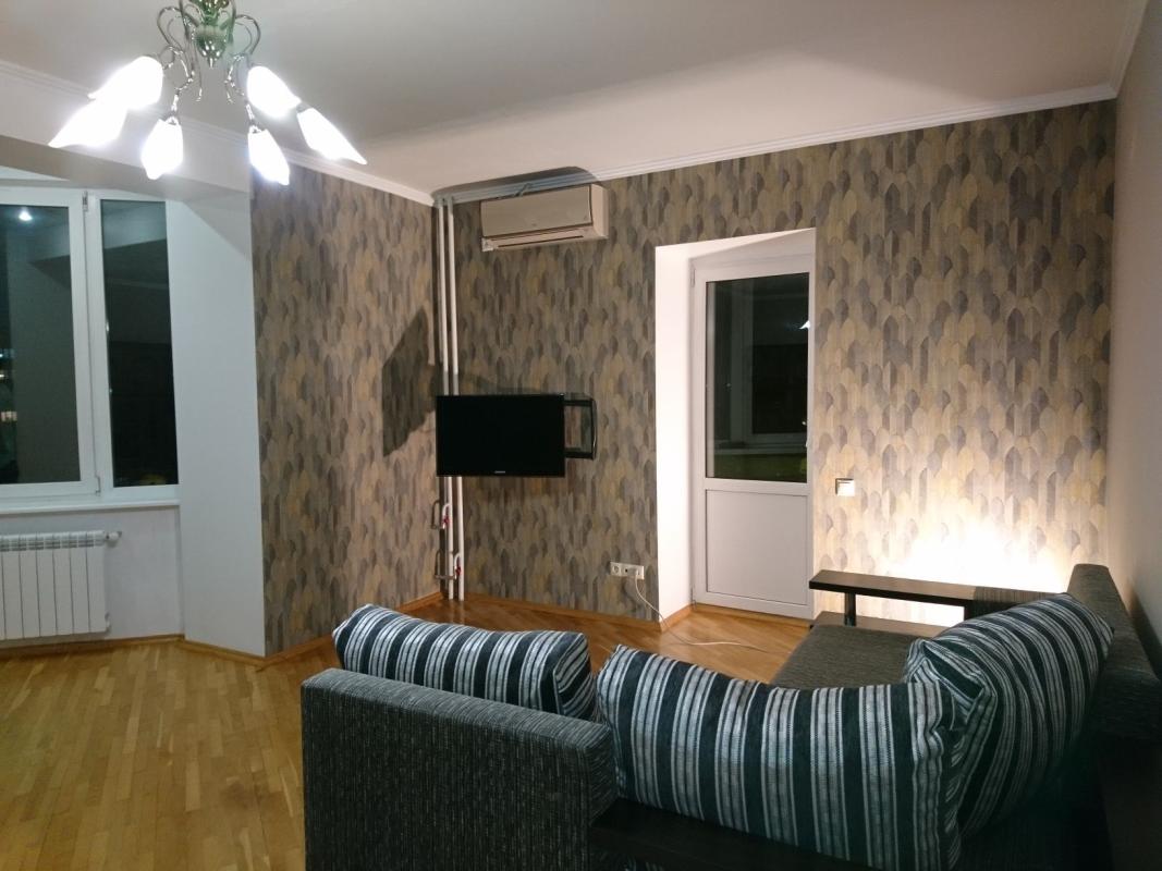Long term rent 2 bedroom-(s) apartment Chervonotkatska Street 16б