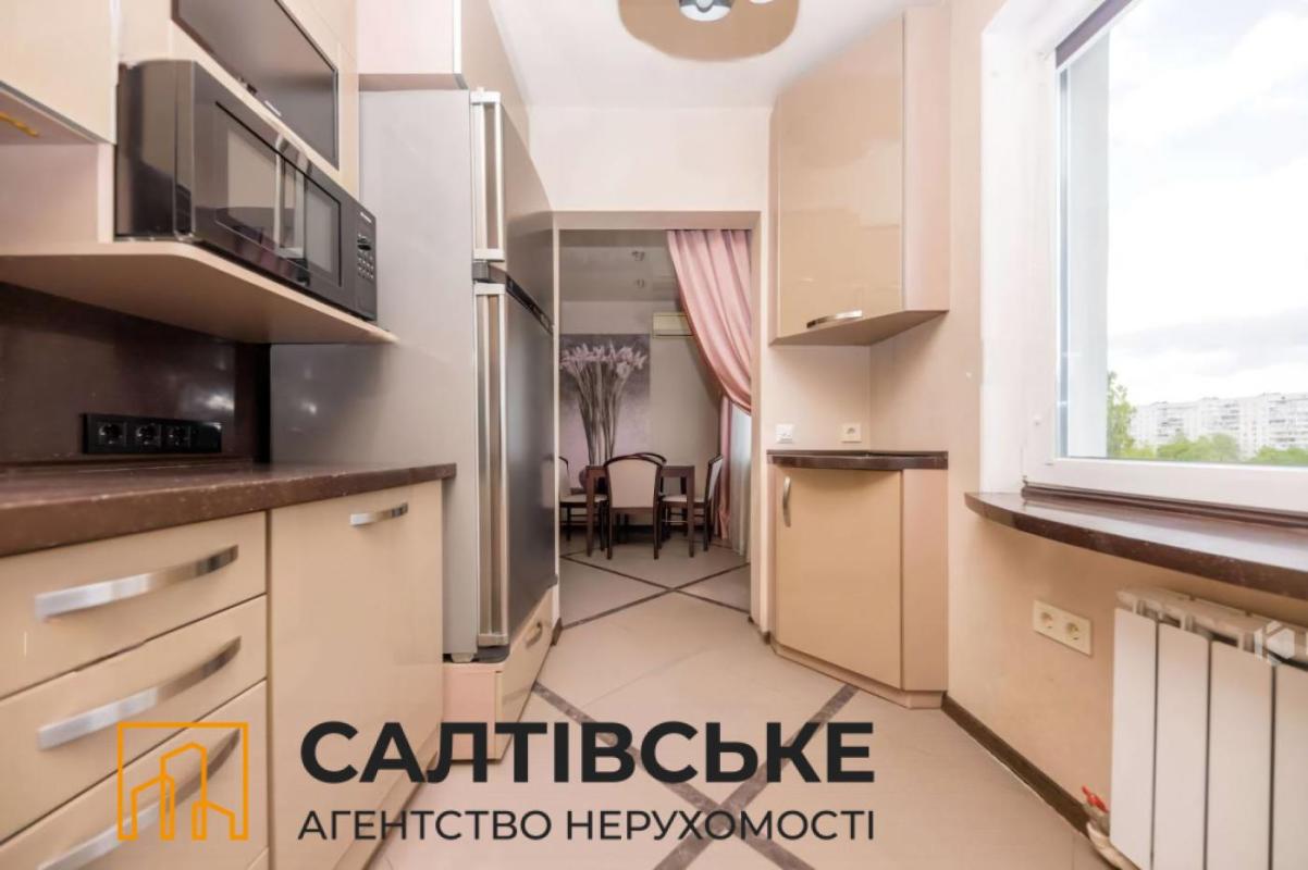 Продажа 3 комнатной квартиры 66 кв. м, Академика Павлова ул. 313б