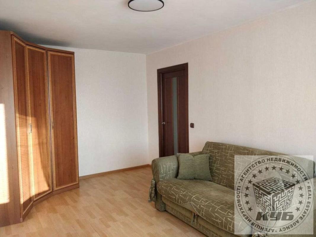 Sale 2 bedroom-(s) apartment 47 sq. m., Akademika Bulakhovskoho Street 42/43