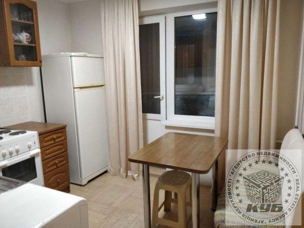 Sale 2 bedroom-(s) apartment 47 sq. m., Akademika Bulakhovskoho Street 42/43
