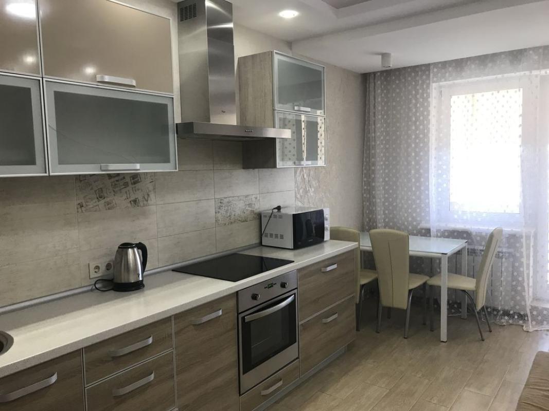 Sale 1 bedroom-(s) apartment 51 sq. m., Sukhumska Street 11
