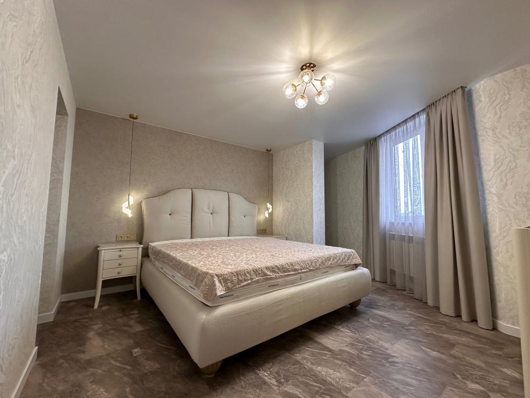 Long term rent 1 bedroom-(s) apartment Anny Akhmatovoi Street 46